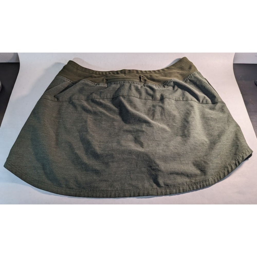 Alpine Design Womens Active Skort Oliveโ Green Hiking Golf Skirt Size M - Picture 2 of 16